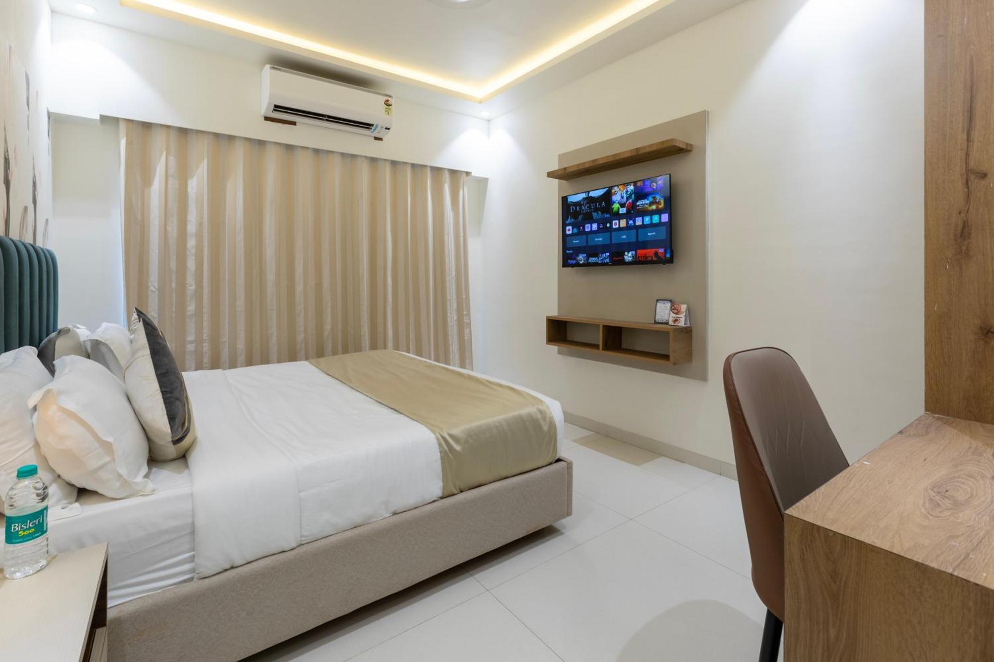 The Orion Premium Suites Bombay Esterno foto